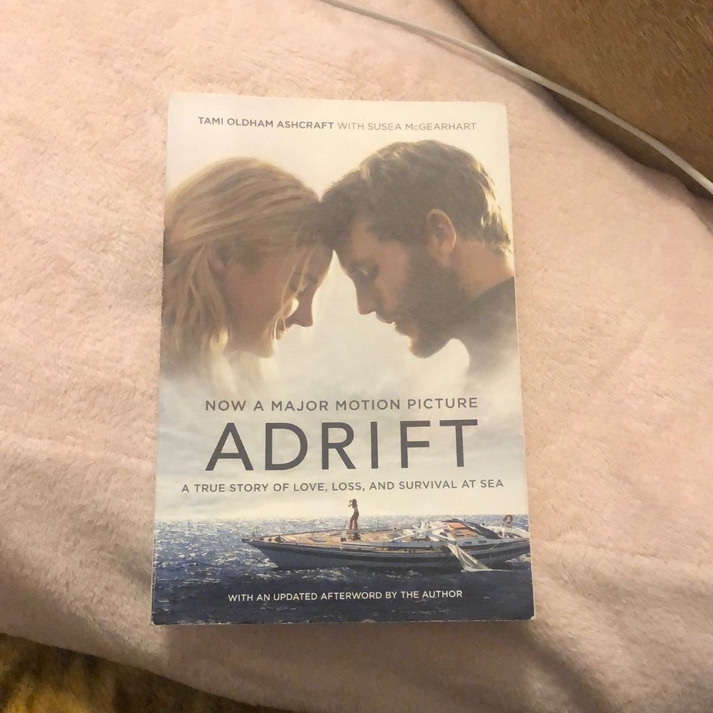 Adrift by Tami Oldham Ashcraft with Suesea McGearhart